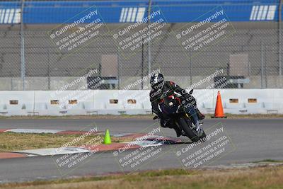 media/Nov-26-2022-Fastrack Riders (Sat) [[b001e85eef]]/Level 2/Session 3 Outside Turn 9/